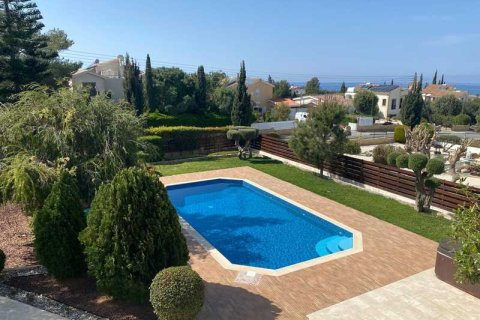 4 bedrooms Villa in Paphos, Cyprus No. 101786 2