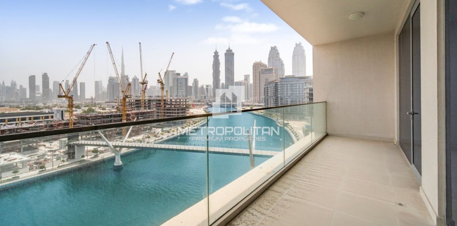 Квартира с 2 спальнями в Аль-Васл, ОАЭ №118640