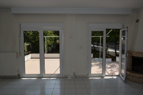4 bedrooms House in Kalamaria, Greece No. 109556 28