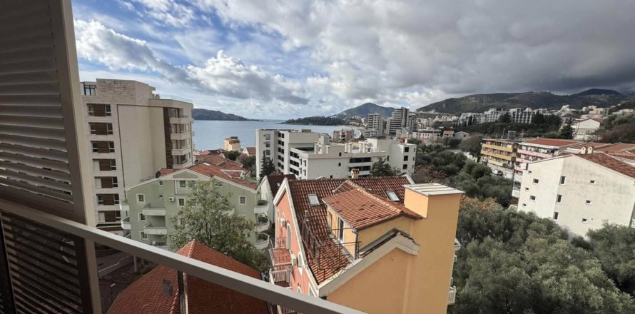 1 bedroom Apartment in Budva, Montenegro No. 79258