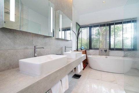 4 bedrooms Villa in Rawai, Thailand No. 2006 6