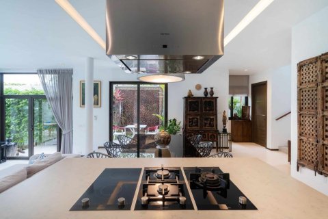4 bedrooms Villa in Rawai, Thailand No. 2006 7