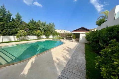 5 dormitorios Villa en Aradippou, Cyprus No. 80751 4