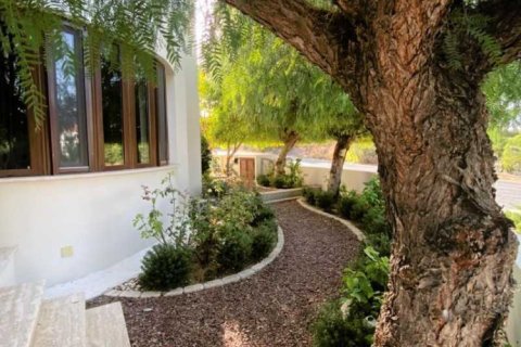5 dormitorios Villa en Aradippou, Cyprus No. 80751 9