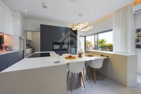 4 chambres House à Pano Deftera, Cyprus No. 82026 17