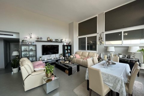 3 bedrooms Penthouse in Long Dinh, Vietnam No. 92228 10