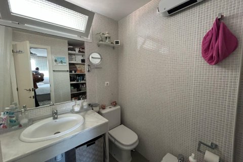 3 bedrooms Penthouse in Long Dinh, Vietnam No. 92228 19