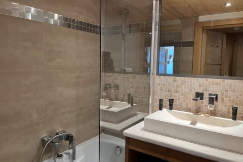 1 bedroom Apartment in Les Belleville, France No. 100009 7