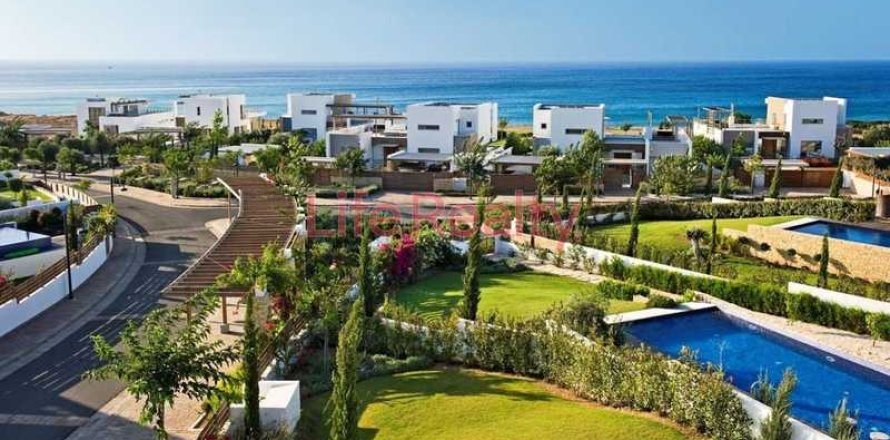 4 bedrooms House in Polis, Cyprus No. 100575