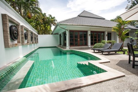 3 bedrooms Villa in Kathu, Thailand No. 96741 1