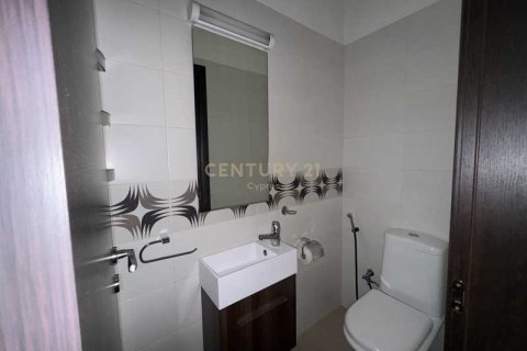 3 bedrooms Apartment in Germasogeia, Cyprus No. 79059 12