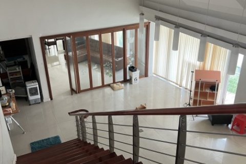 4 bedrooms House in Bangkok, Thailand No. 97303 5