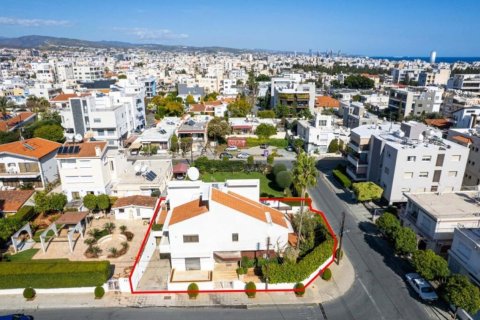 370m² Villa in Nicosia, Cyprus No. 105001 6