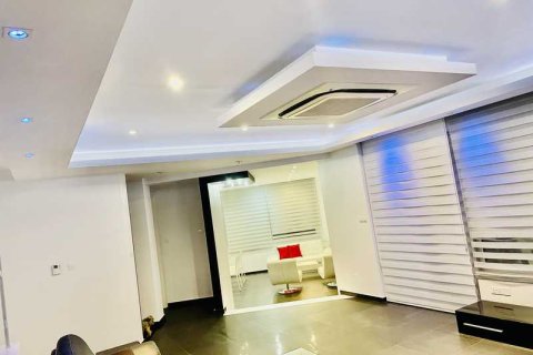 5 dormitorios Villa en Agios Athanasios, Cyprus No. 100690 4