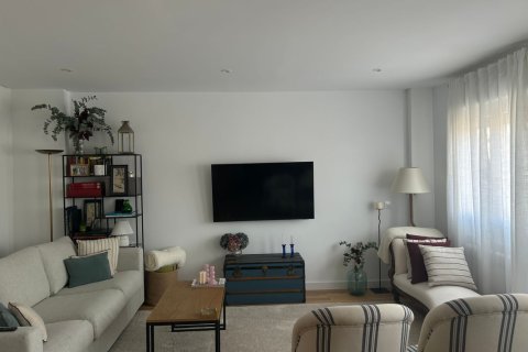 2 bedrooms Apartment in Madrid, Spain No. 126229 1