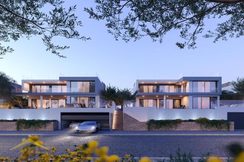 4 bedrooms Villa in Kissonerga, Cyprus No. 39144 7