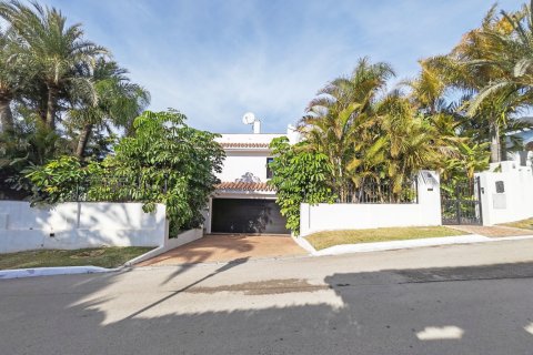 4 dormitorios Villa en Tan Xuan, Vietnam No. 27325 15