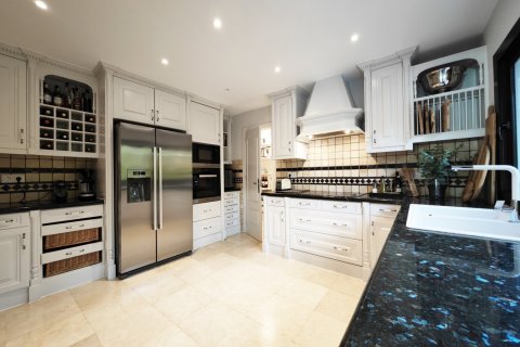 4 dormitorios Villa en Tan Xuan, Vietnam No. 27325 10