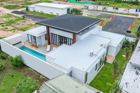 3 bedrooms Villa in Phuket, Thailand No. 3177 4
