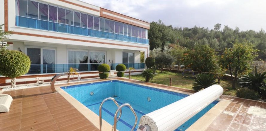 5 rooms Villa in Kargicak, Turkey No. 20495