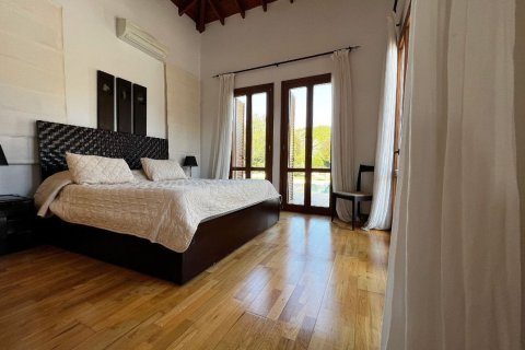 3 bedrooms House in Paphos, Cyprus No. 37274 7