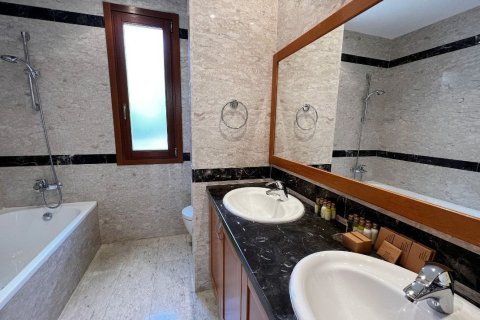 3 bedrooms House in Paphos, Cyprus No. 37274 14