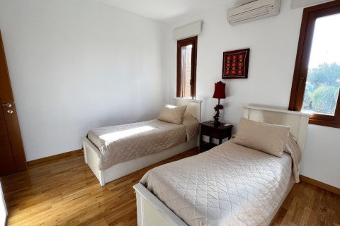 3 bedrooms House in Paphos, Cyprus No. 37274 15