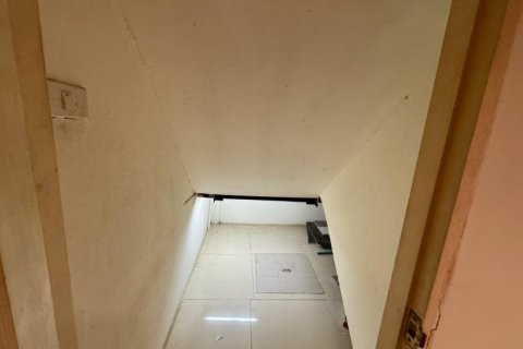 3 bedrooms Townhouse in Bangkok, Thailand No. 96996 7