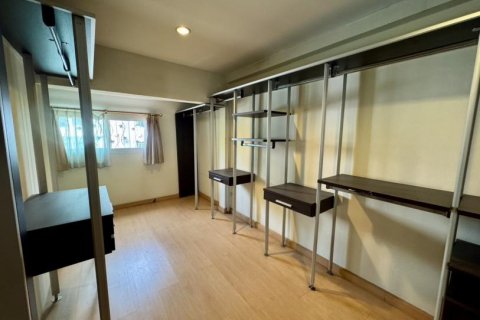 3 bedrooms Townhouse in Bangkok, Thailand No. 96996 24