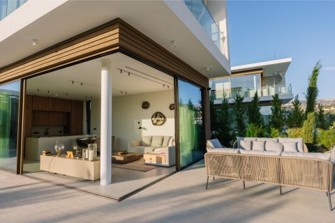 4 bedrooms Villa in Paphos, Cyprus No. 77933 12