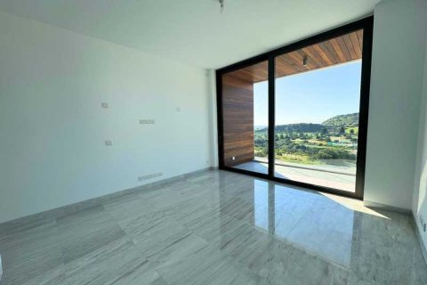 3 bedrooms Villa in Agios Tychonas, Cyprus No. 78329 8