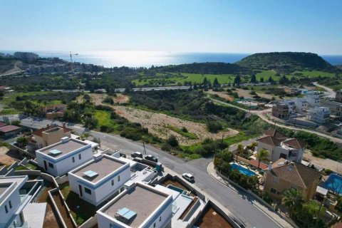 3 bedrooms Villa in Agios Tychonas, Cyprus No. 78329 3