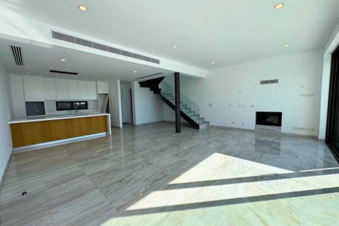 3 bedrooms Villa in Agios Tychonas, Cyprus No. 78329 16