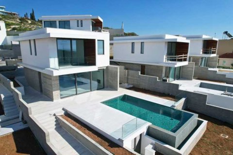 3 bedrooms Villa in Agios Tychonas, Cyprus No. 78329 4