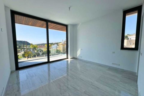 3 bedrooms Villa in Agios Tychonas, Cyprus No. 78329 12