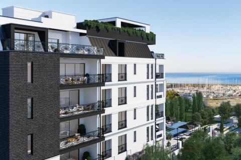 4 bedrooms Apartment in Limassol, Cyprus No. 106387 1