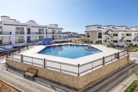 2 dormitorios Apartment en Dinh Trung, Vietnam No. 17786 1