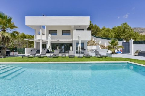4 bedrooms Land in Altea, Spain No. 126090 1