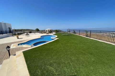 5 chambres Bungalow à Paphos, Cyprus No. 37481 2