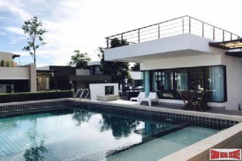 3 bedrooms Villa in Jomtien Beach, Thailand No. 96559 1