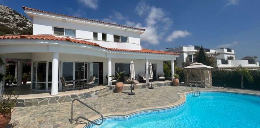 4 dormitorios Villa en Pegeia, Cyprus No. 63547