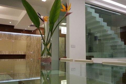 5 bedrooms Villa in Tala, Cyprus No. 37057 5