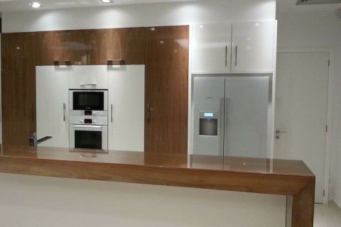 5 bedrooms Villa in Tala, Cyprus No. 37057 7