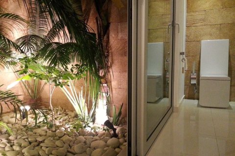 5 bedrooms Villa in Tala, Cyprus No. 37057 10