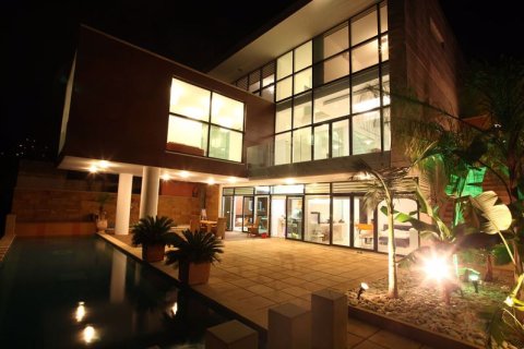 5 bedrooms Villa in Tala, Cyprus No. 37057 1