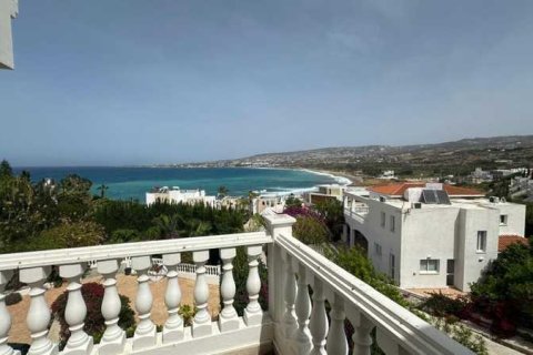 4 bedrooms House in Kissonerga, Cyprus No. 39980 5