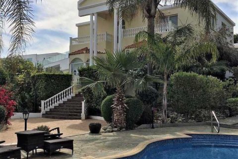 4 bedrooms House in Kissonerga, Cyprus No. 39980 6