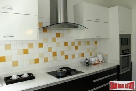 3 bedrooms Villa in Rawai, Thailand No. 95681 11