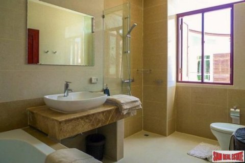 3 bedrooms Villa in Rawai, Thailand No. 95681 14