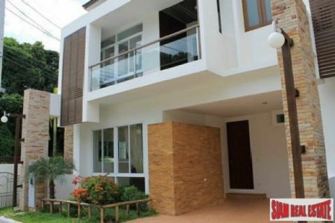 3 bedrooms Villa in Rawai, Thailand No. 95681 8